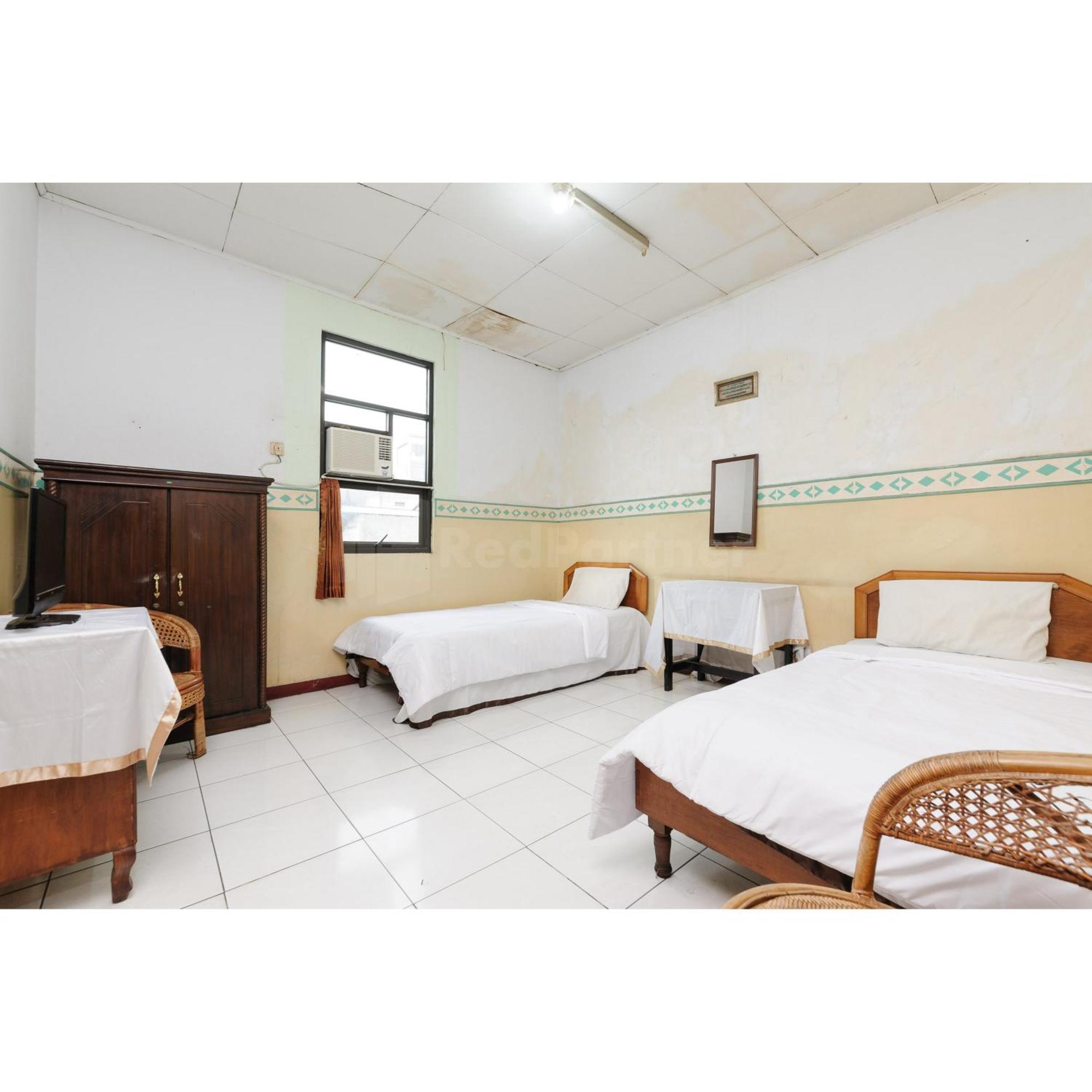 Hotel Oyo 90985 Alhakim Syariah 2*